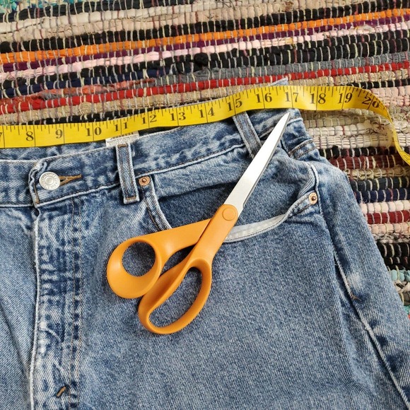 34x32 men's vtg 90s Levi's 560 Loose Fit Jeans distressed holes tears g121 brg - Picture 5 of 10